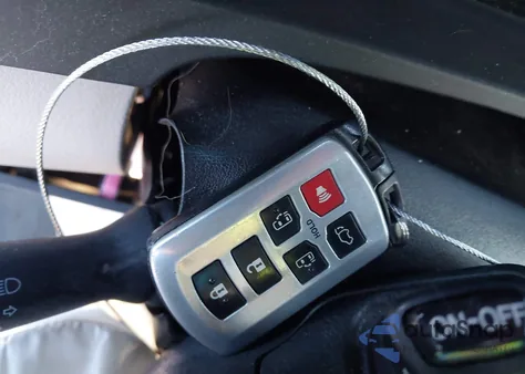 2018 Toyota Sienna Xle 7 Passenger from USA, damaged, VIN 5TDDZ3DC2JS193635